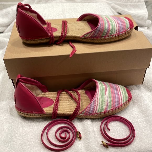 Gently used UGGs size 9 style is Libbi - Picture 2 of 11